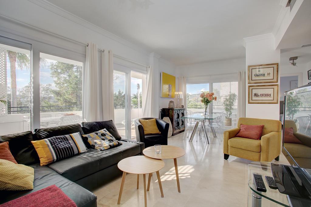 Sunny Golf Apartment Εστεπόνα Εξωτερικό φωτογραφία