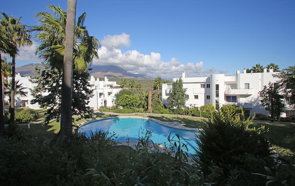Sunny Golf Apartment Εστεπόνα Εξωτερικό φωτογραφία