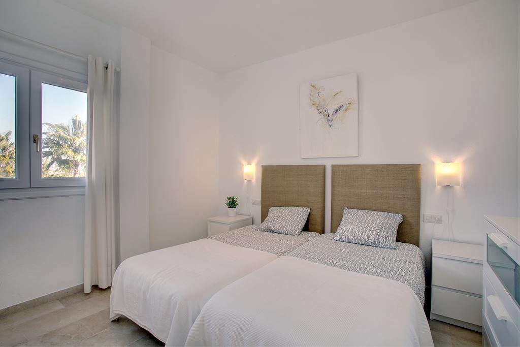 Sunny Golf Apartment Εστεπόνα Εξωτερικό φωτογραφία