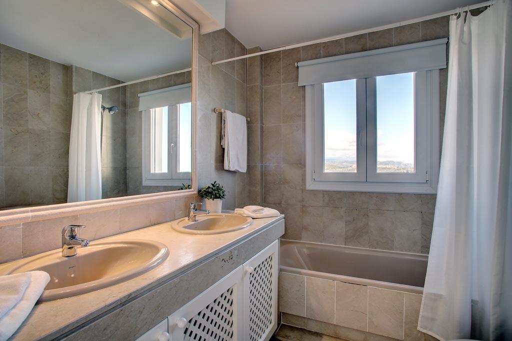 Sunny Golf Apartment Εστεπόνα Εξωτερικό φωτογραφία